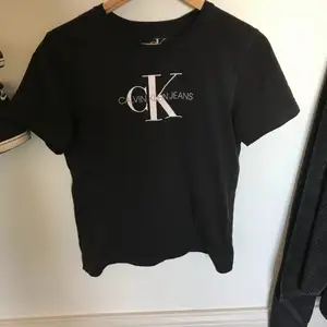 Calvin klien T-shirt 12 år gammal