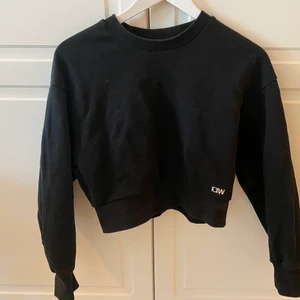 I can I Will tröja - Superfin tröja på I can I will. Köpt för 549kr💓 säljer då den är för liten för mig. Använd varsamt. Storlek S. Går att använda både på gymmet och till vardags 😍