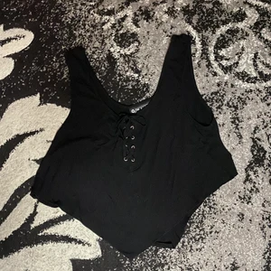 Killstar top - Killstar top som är nästintill oanvänd. Säljer för den är för stor