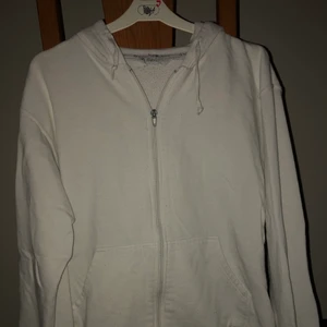 SOC hoddie (står xl men är S/M) - Skön 