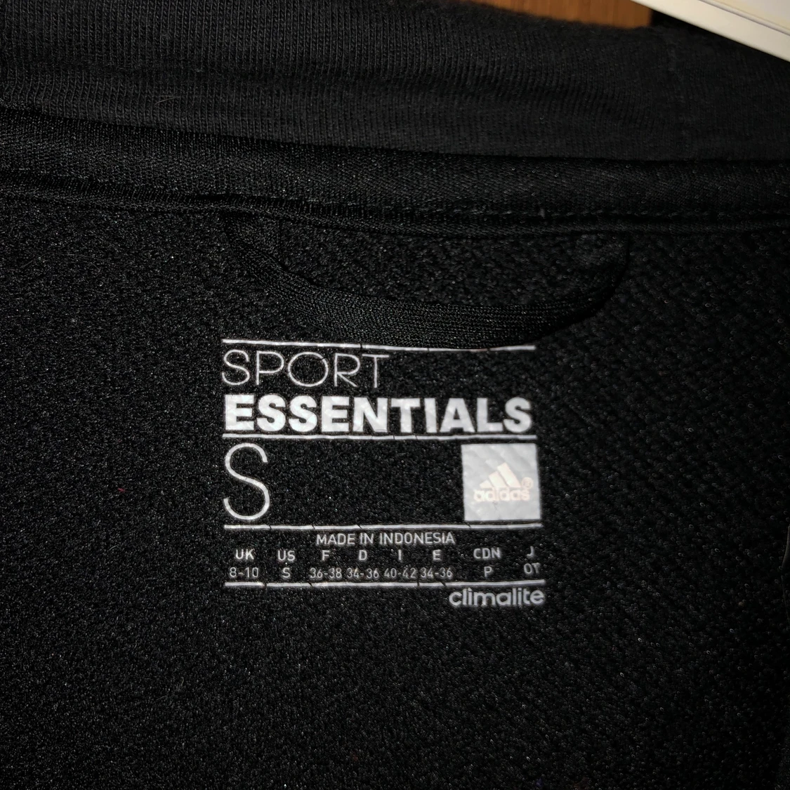 Adidas tröja munkjacka strl S  - 90