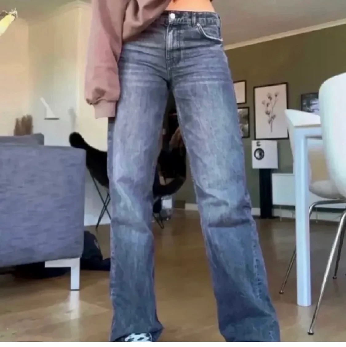 Mid rise zara jeans  - 90