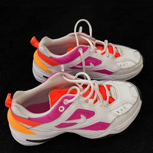 Nike skor - Sjukt fräscha Nike skor! Säljer pga använder ej! Frakt tillkommer