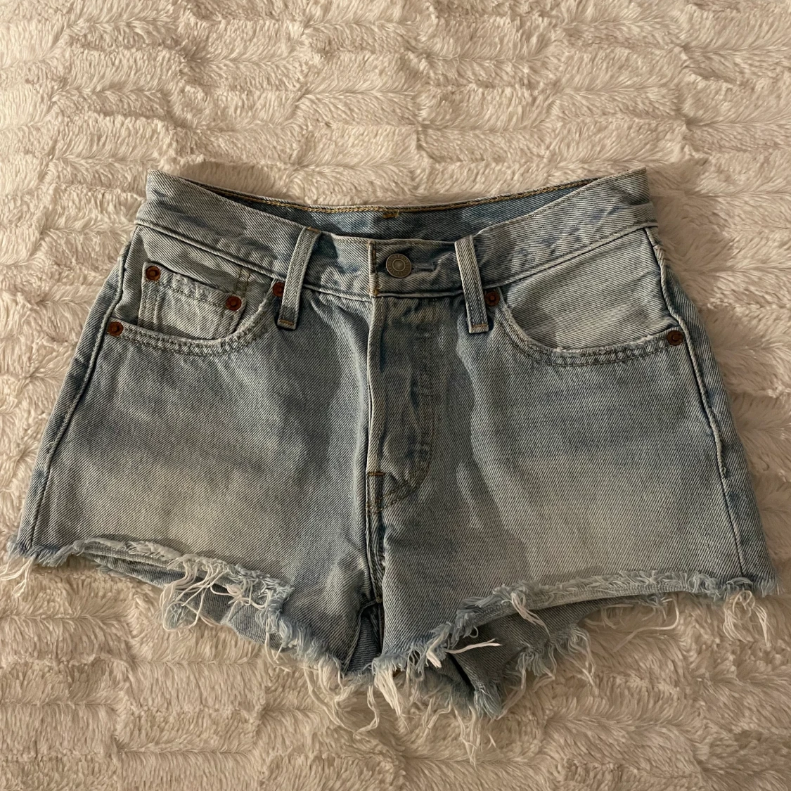 Levi’s shorts