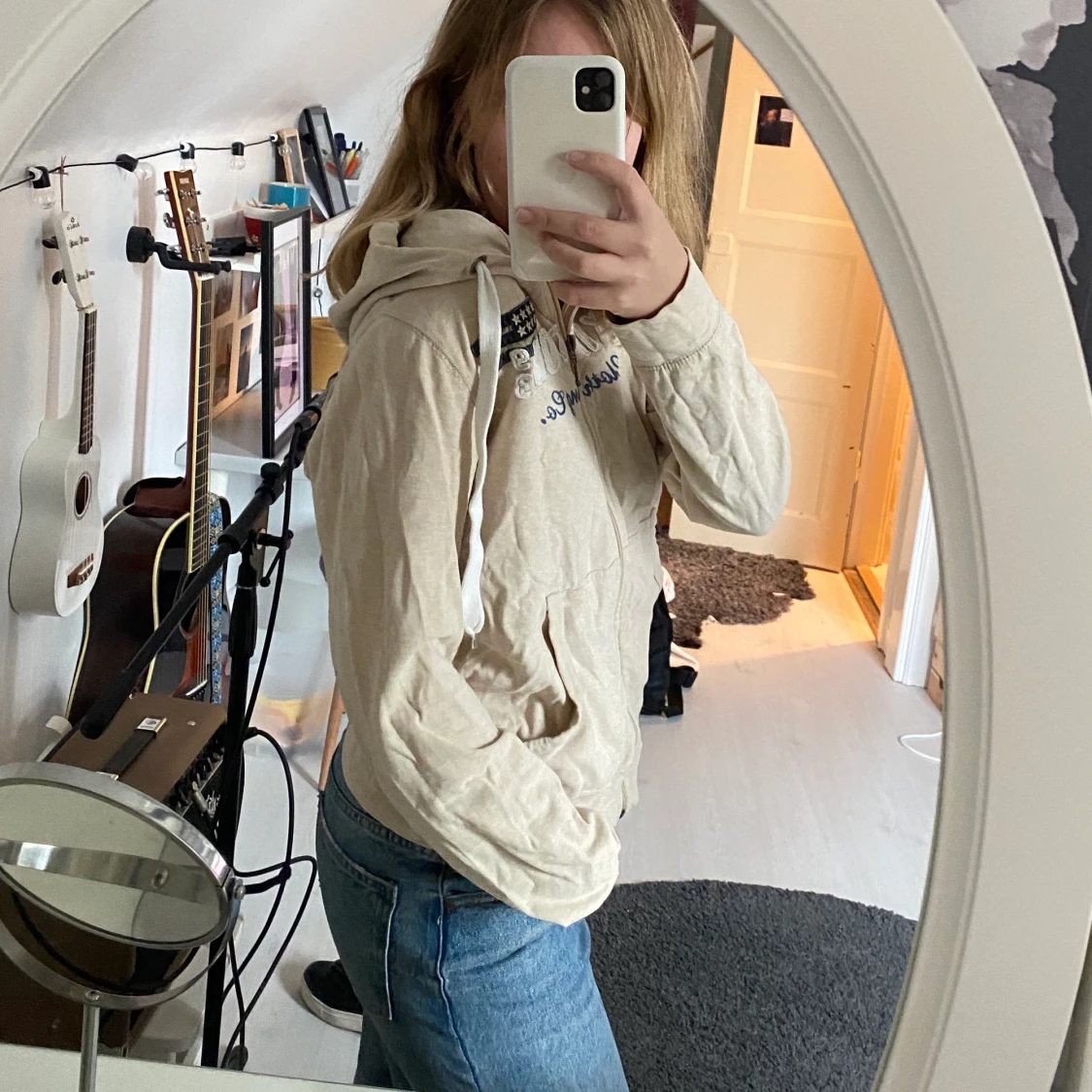 Beige hoodie från lexington  - 90