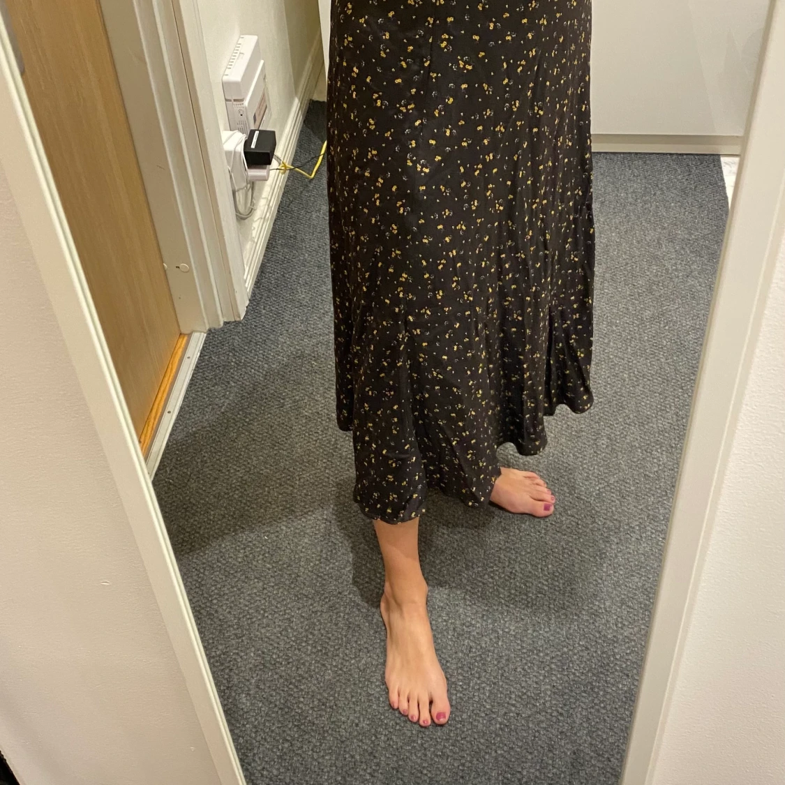 HM maxi skirt blak and yellow