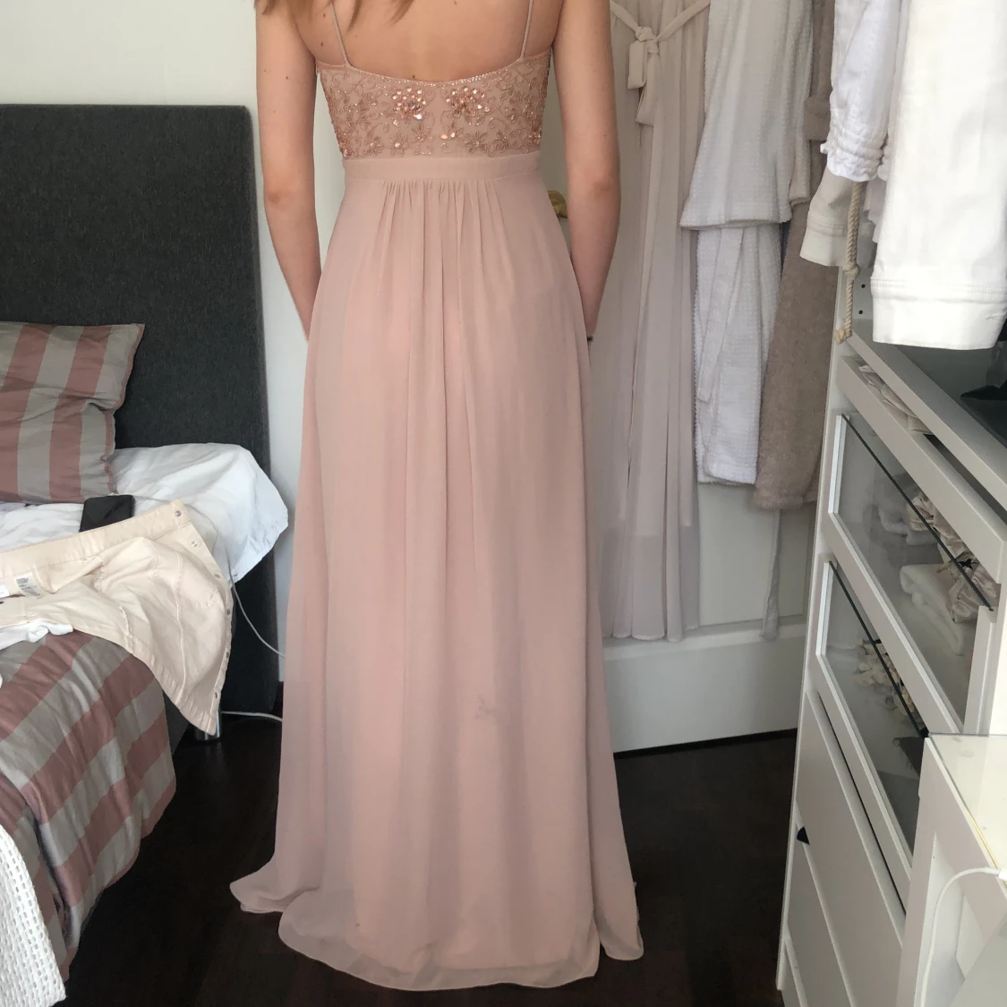 Nellyeve balklänning i rosa - 90