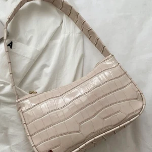 Väska - Beige väska jätte fin💞