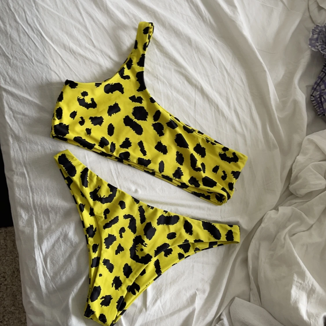 Bikini från SHEIN storlek L 