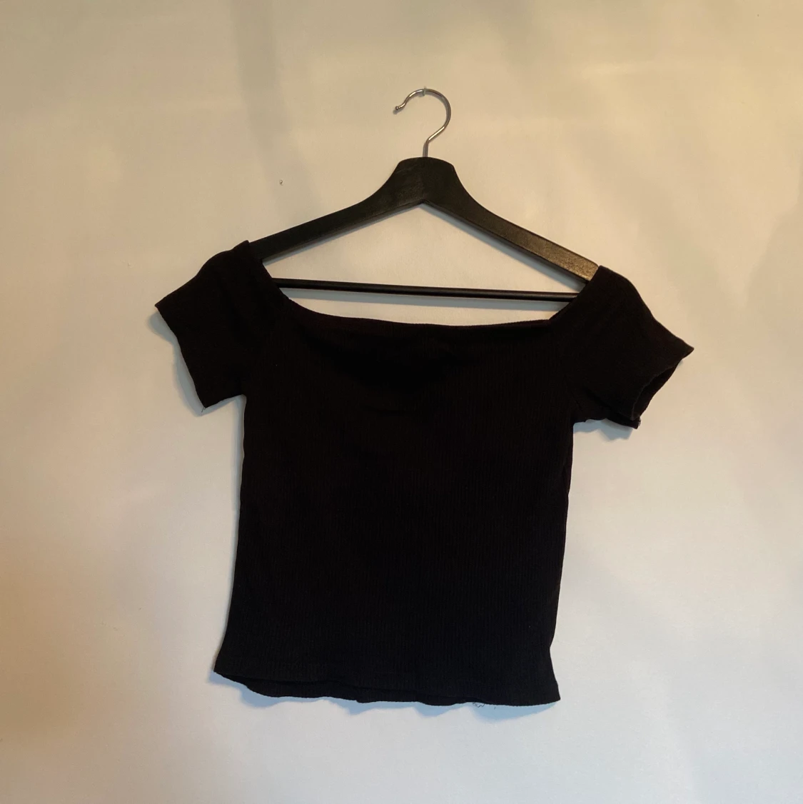 Crop top från H&M i stl M, fint skick  - 90