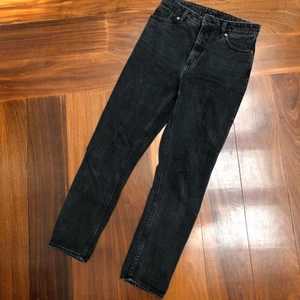 Grey denim trousers - Grey straight fit denim trousers. Kimomo style from Monki. High waist.