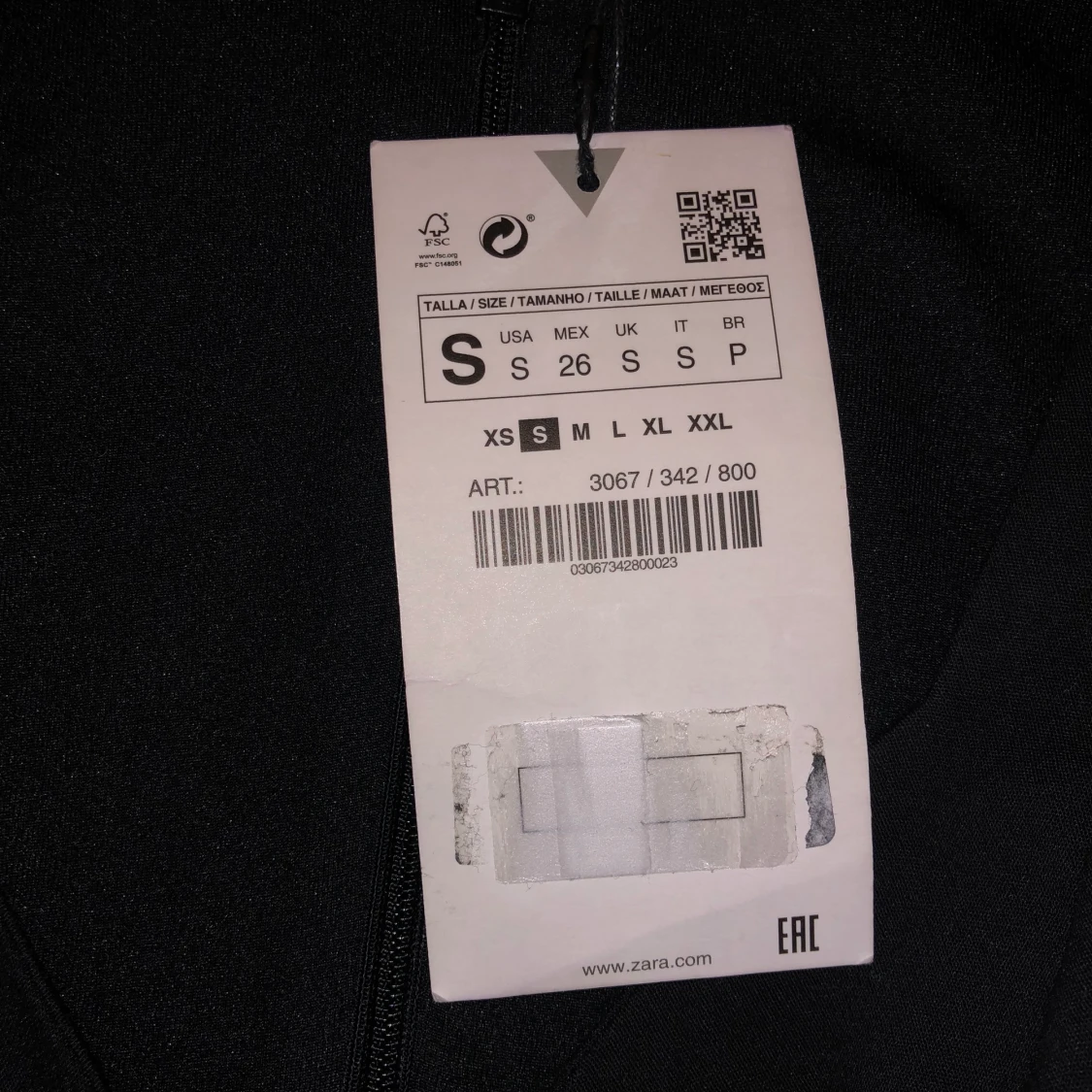 Oanvänd Zara klänning - 90