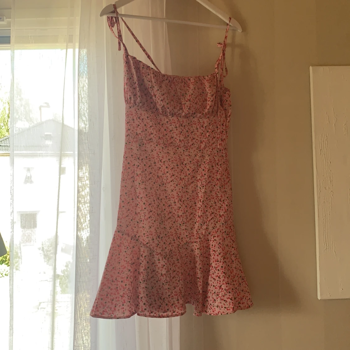 Blommig klänning - 90