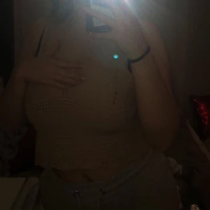 Stickad linne - Fin stickad linne, knappt använt. Storlek XS