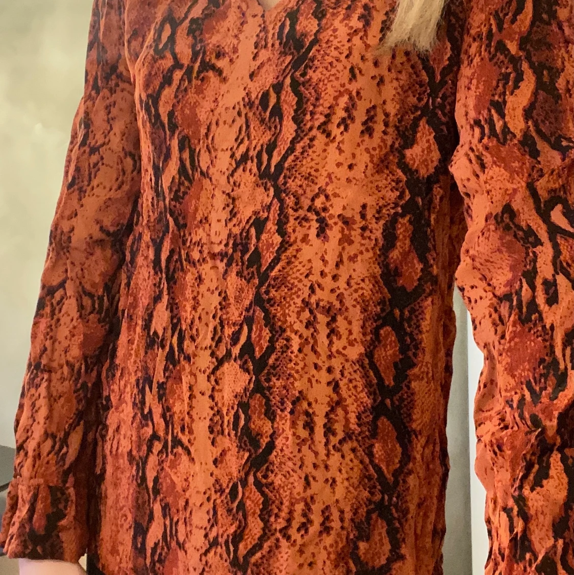 Orm-mönstrad blus - 91