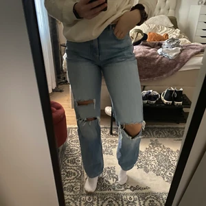 Gina jeans  - Säljer dessa populära jeans från Gina tricot, används fåtal gånger💕