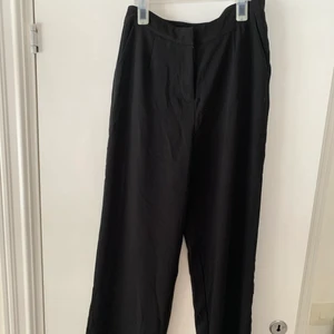 My favourite pants (Nelly) - superfina byxor som inte kommer till användning!