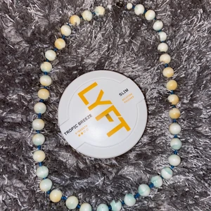 pärlor, pärl halsband - fräck pärlor, pärl halsband olika färg nyans