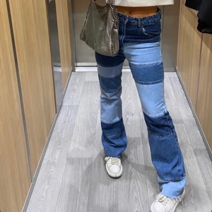 Jeans  - As snygga jeans köpta i en liten butik i Amsterdam! Jätte bra skick  