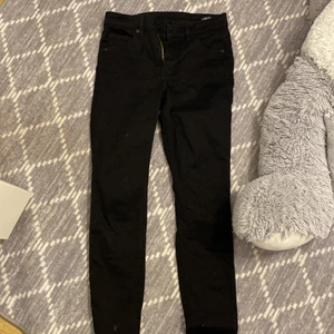Monki jeans  - Svarta skinny jeans