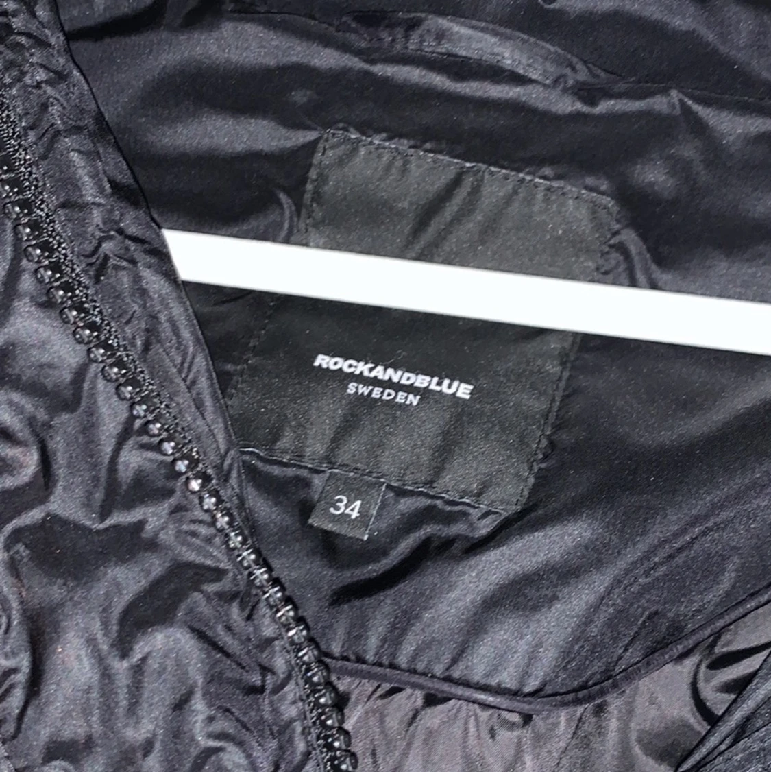 Rock and blue jacka  - 91