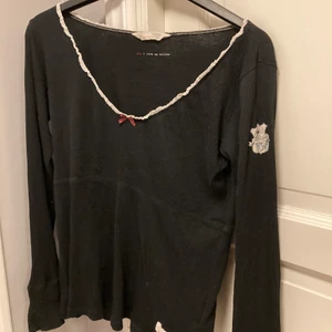 Odd Molly  - Fin tröja från odd Molly i fint skick. Storlek 3 vilket motsvarar M/L ungefär 