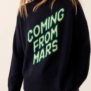 From future tröja - Intressekoll på denna from future tröja i kashmir . Superfin men har inte så mycket användning för den. Säljer vid bra bud.