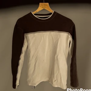 Vintage Sweatshirt  - Skick 8/10, någon enstaka liten fläck.