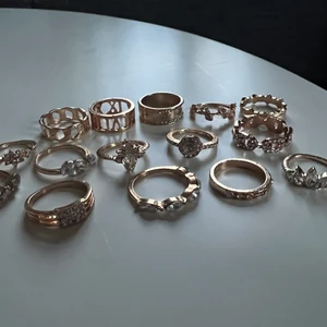 ringar  - ringar ifrån shein som knappt är använda! köp alla för 20kr ink frakt 