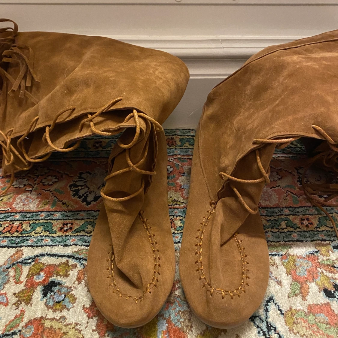 Mocka stövlar med fransar - 90