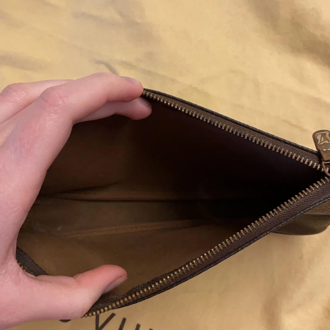 Louis Vuitton Pochette Accessoires - 91