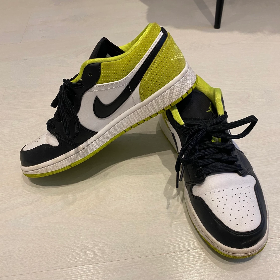 Air Jordan 1 Low ”Suede Green”