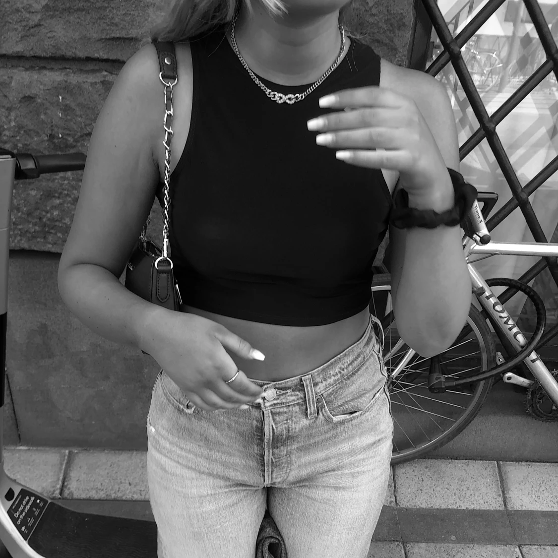 Crop tops i vitt och svart🖤🤍 - 90