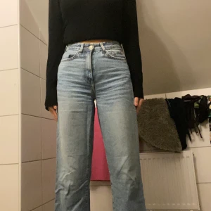 Lager 157 jeans strl xs - Säljer dessa jeans de de har blivit förstora och även för att jag inte använder de. De är i nyskick och knappt använda.