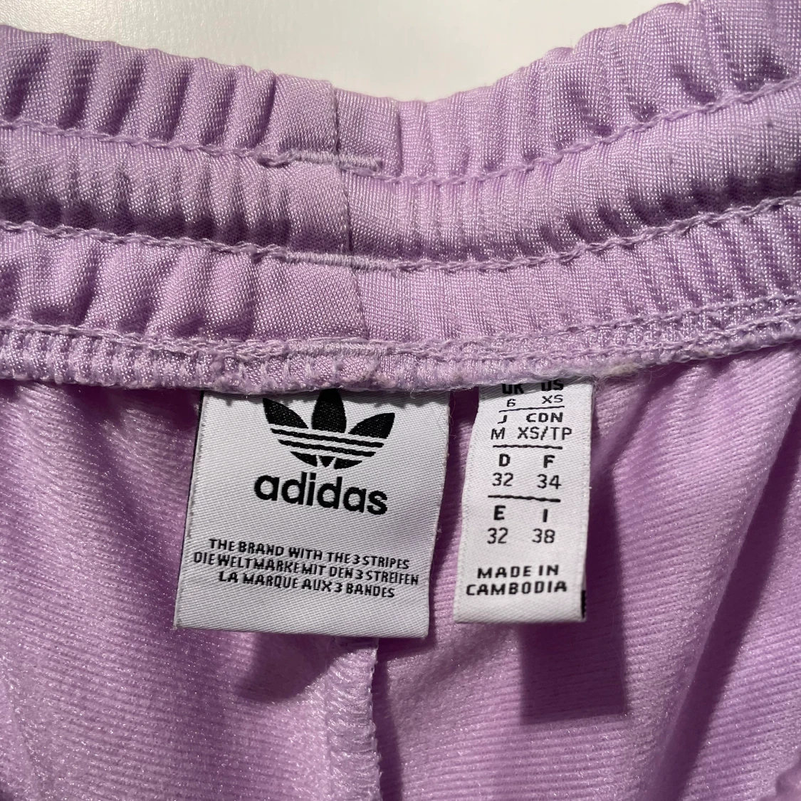 Lila adidas byxor - 91