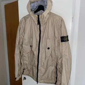 StoneIsland Jacka - Storlek M. Skick 7/10