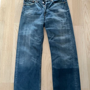 Levis 508 jeans 29/32 - Säljer dess levis jeans som är köpta på en vintage butik och aldrig använts av mig. Skicka meddelande om du är intresserad! priset startar på 400kr.