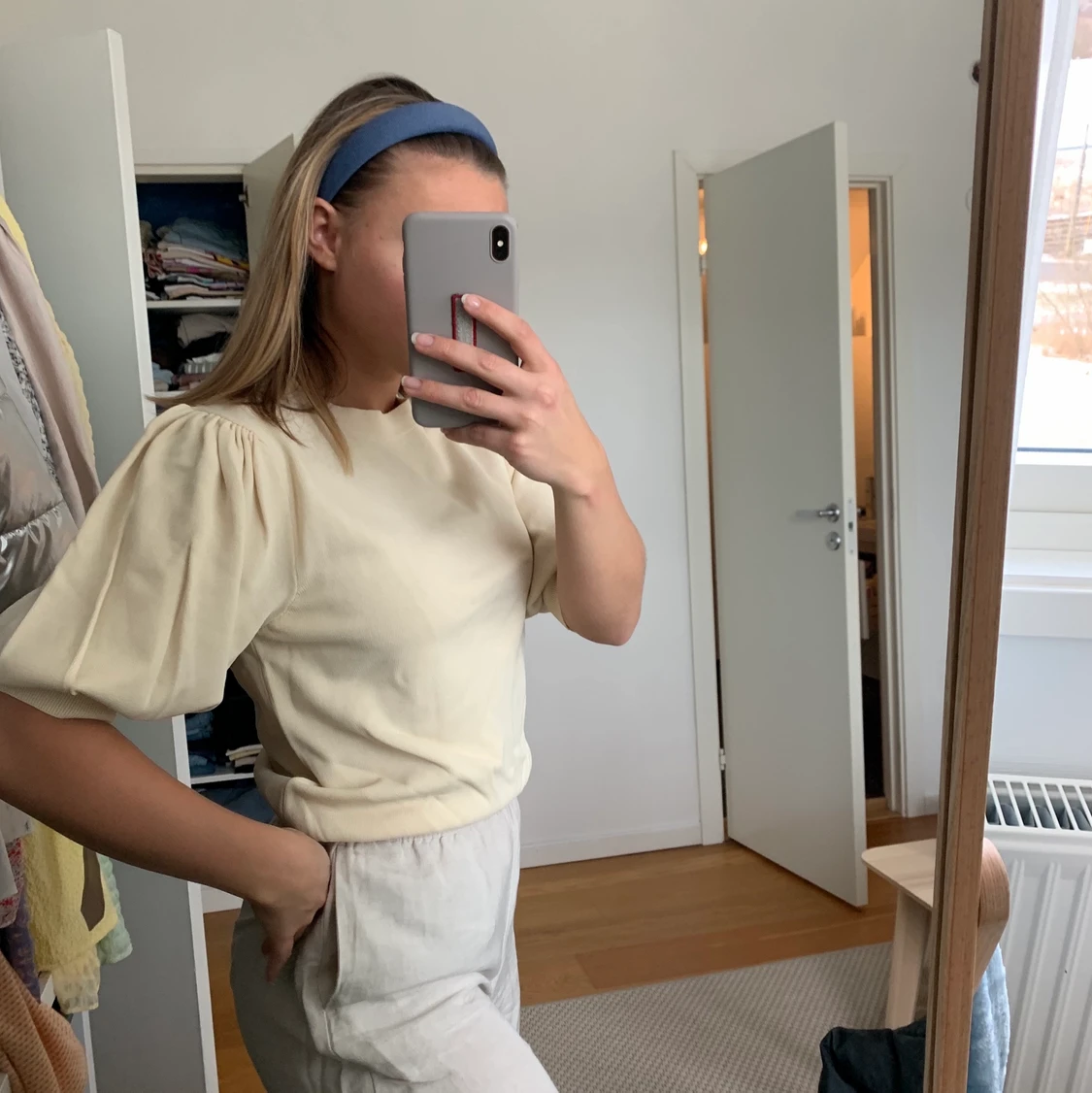 Söt beige topp