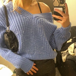 Super söt stickad sommar tröja - Säljer då jag har för många tröjor lik denna, nästintill oanvänd