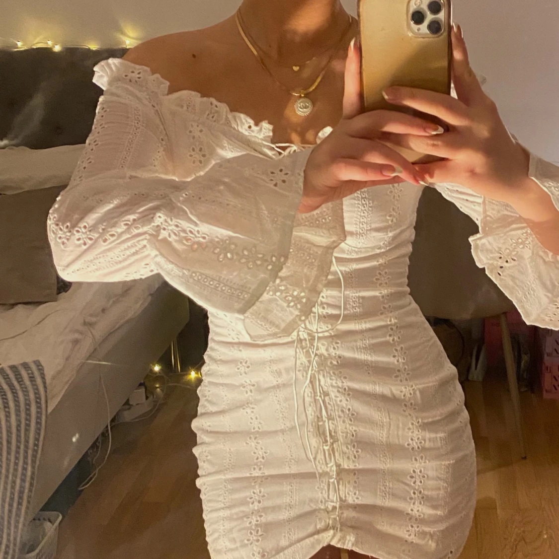 Vit klänning från PARISIAN strl 34