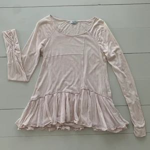 Hunkydory topp, rosa/beige strl S - Hunkydory topp i mycket fint skick, använd ett fåtal gånger. Storlek S, men passar en M. 