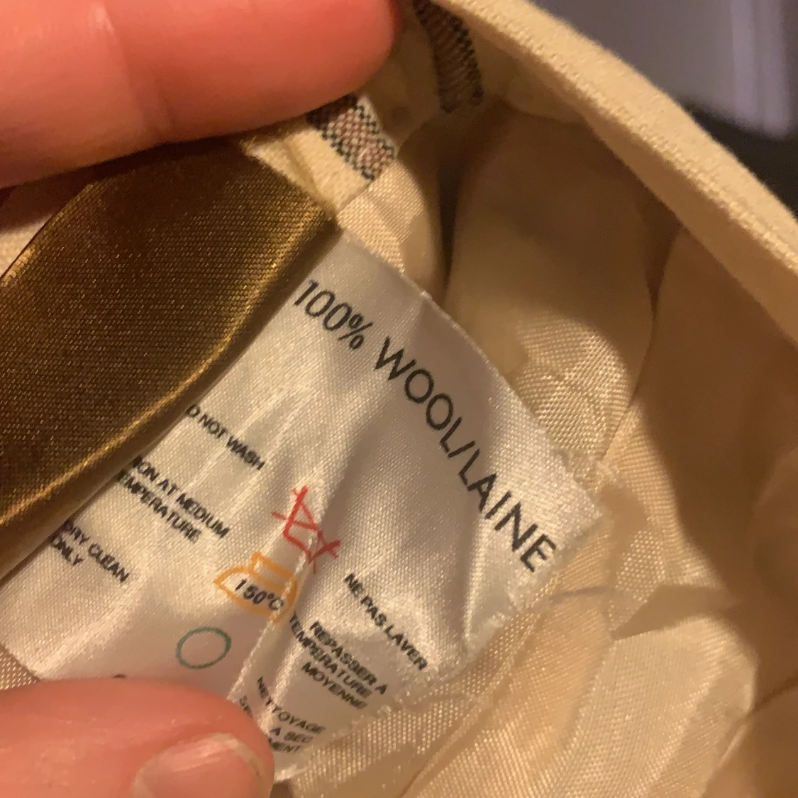 Kjol stlk S/M 100%Wool made in Canada - 91