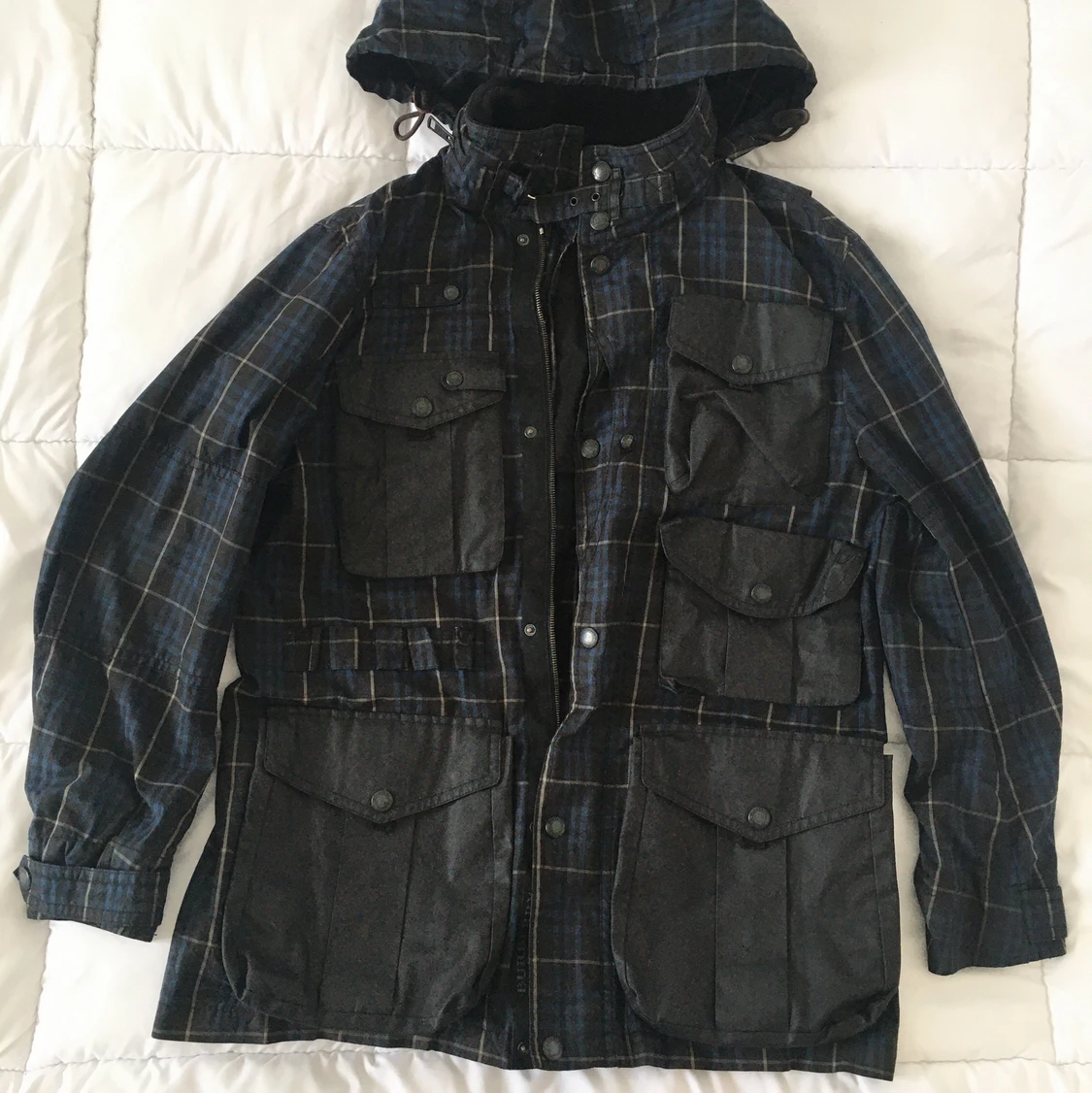 “ Burberry Multi Pocket Hunter Parka “ - 90
