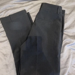 Lisa trousers Gina tricot - Använda en gång! För små på mig!