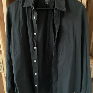 Tommy Hilfiger Skjorta - Knappt använd! Oversize