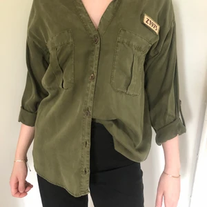 Oanvänd skjorta från Zara st S - Oversized skjorta, prislapp kvar