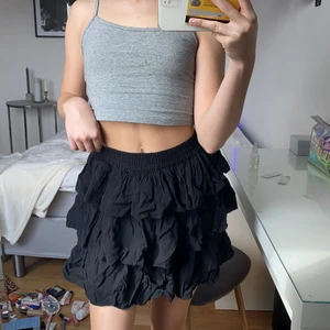 Kjol - En skit söt kjol! 