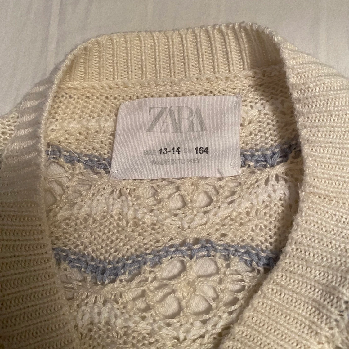 Zara tröja med volanger  - 90