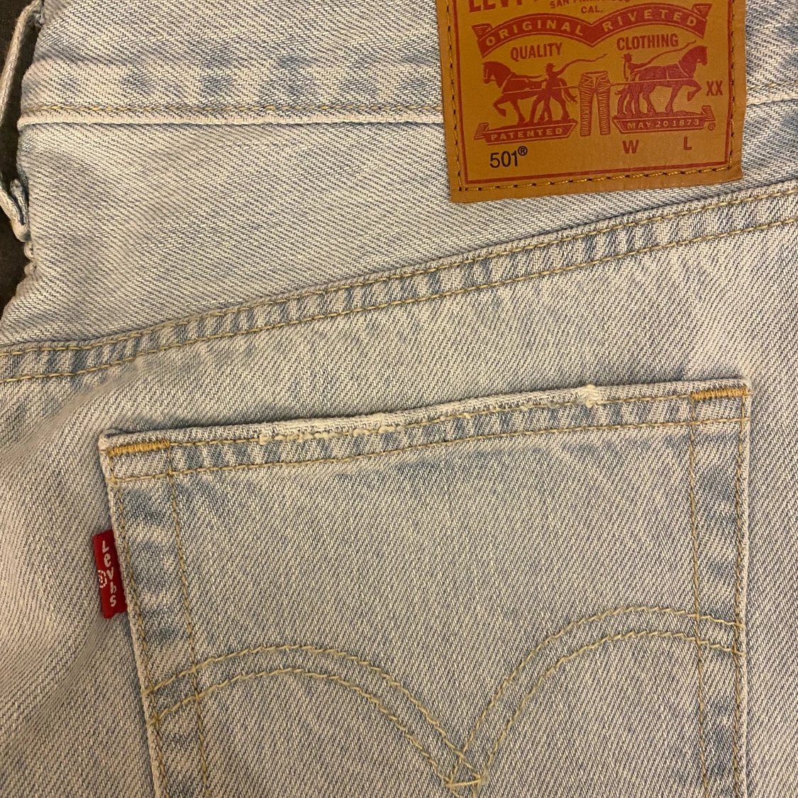 levis shorts - 90