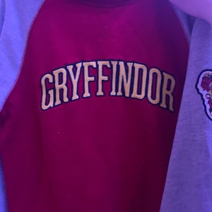 Gryffindor things, I have more❤️⭐️🌹💛🎈🌙💥 - Clothes Harry Potter red yellow❤️✨💥🌙🎈⭐️